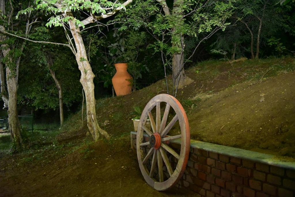 Wildescape Polonnaruwa Villa Ngoại thất bức ảnh